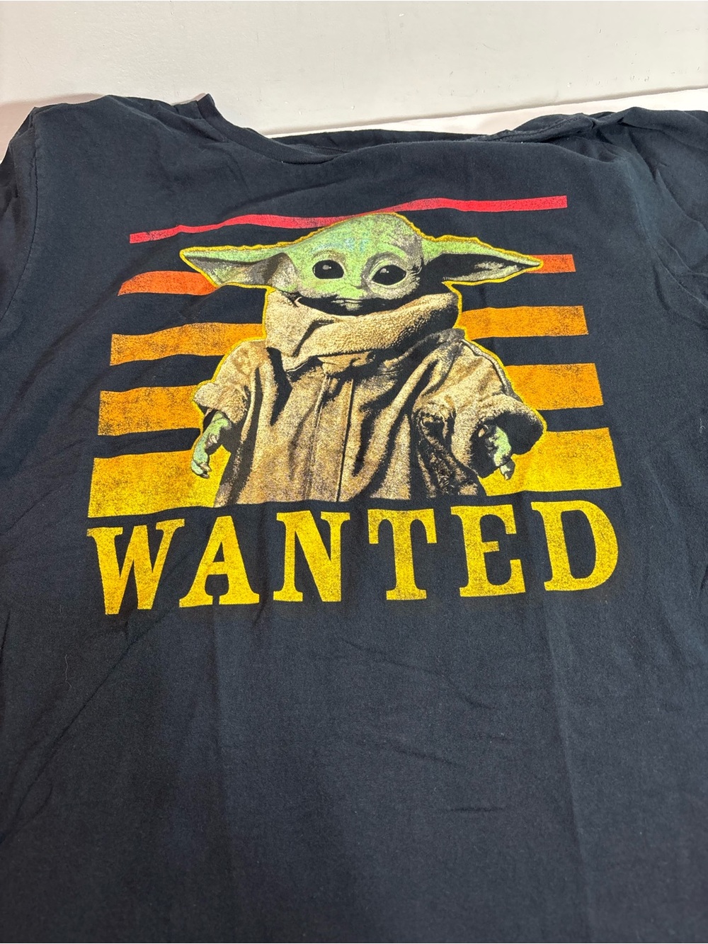 Star Wars Mens Black 'WANTED' Baby Yoda Graphic Tee. 1304